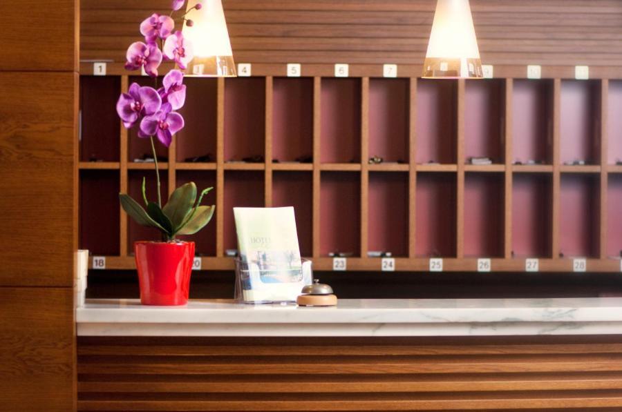 Hotel Villa Olivo Resort 3S Бардоліно Екстер'єр фото